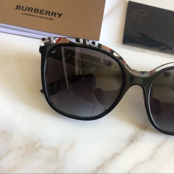 🔥NEW BEST SELLER BURBERRY SUNGLASSES 🔥 - Picture 5 of 13